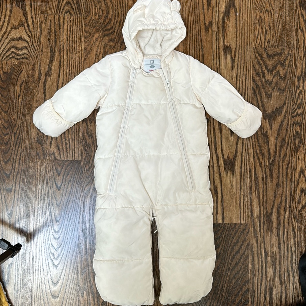 Baby gap bunting suit / snowsuit size 6-12mo